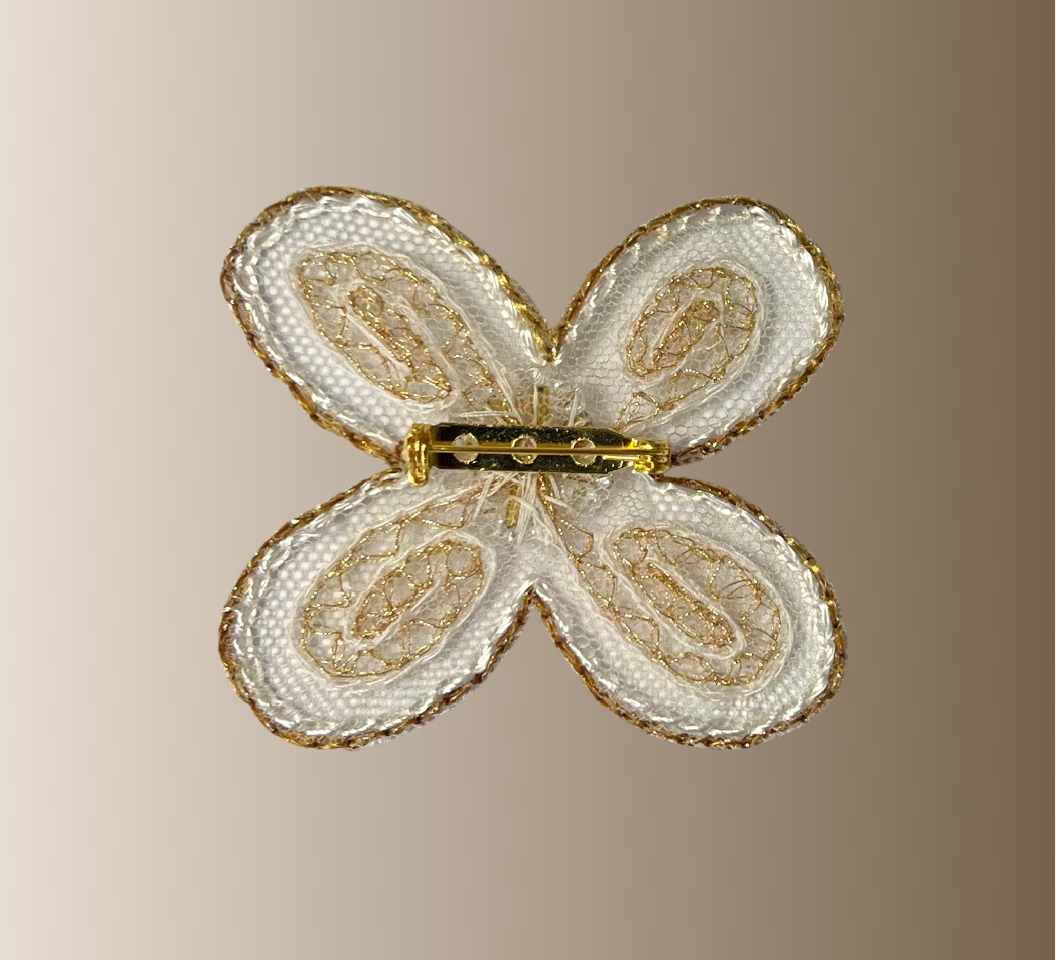 Broche  « MADEMOISELLE »