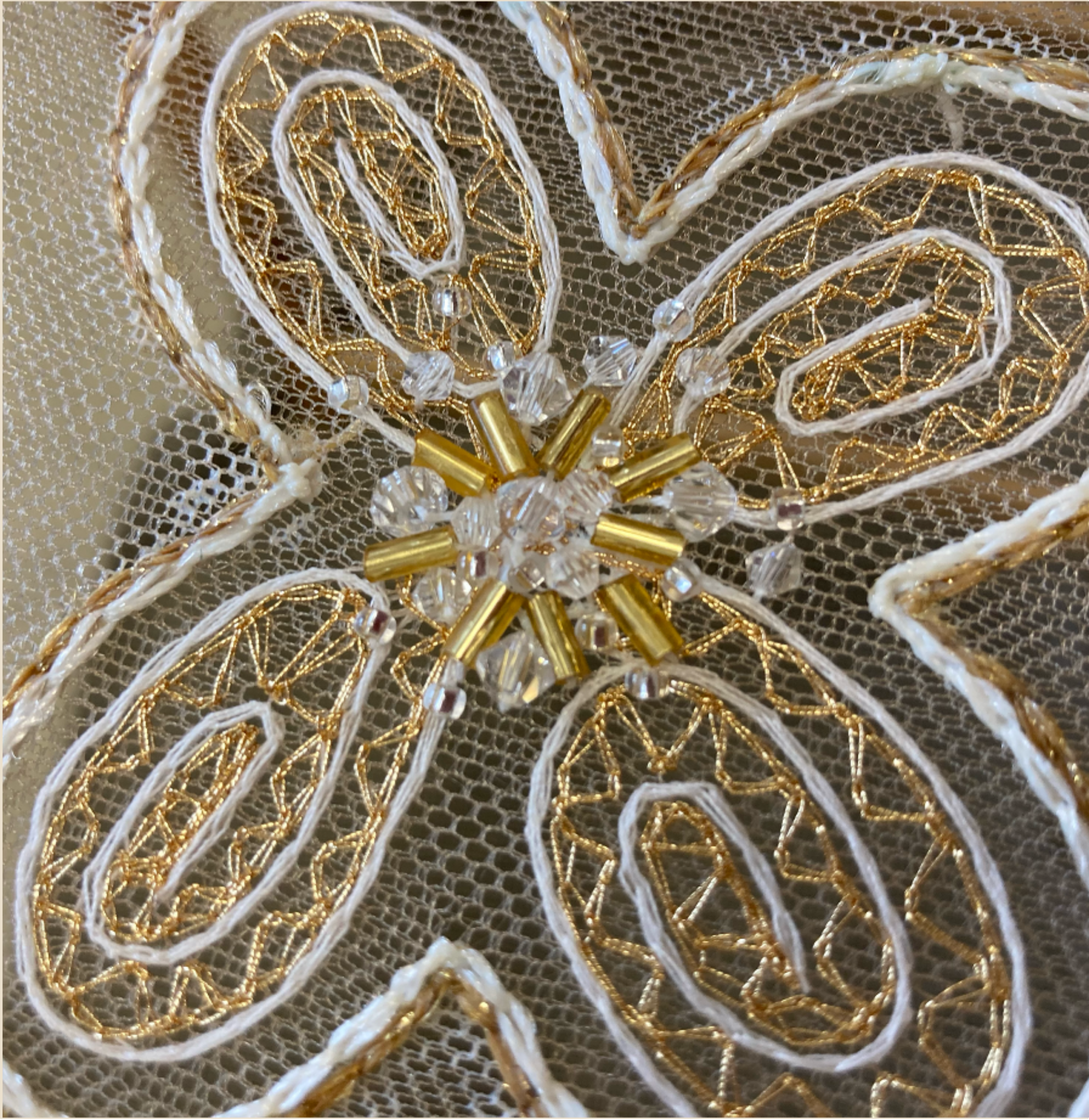 Ligne Mademoiselle - Pampilles et Broches Artisanales Faites Main